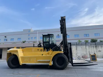 SOCMA HNF-400H Diesel Forklift, 40 Tonnes